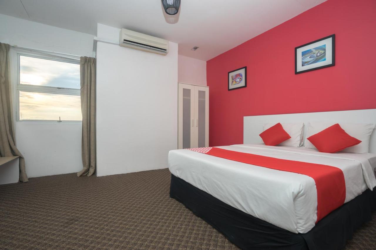 Capital O Ridel Hotel Кота-Бару Экстерьер фото