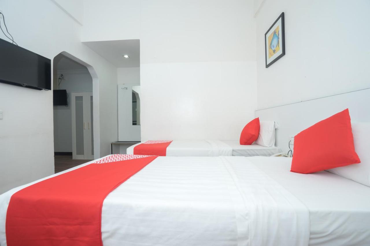 Capital O Ridel Hotel Кота-Бару Экстерьер фото