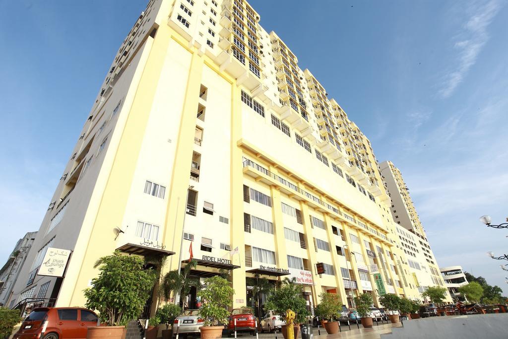 Capital O Ridel Hotel Кота-Бару Экстерьер фото